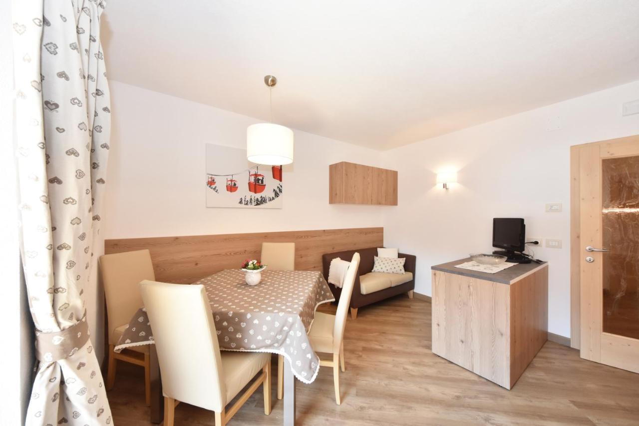 Casa Dorich Apartman Pozza di Fassa Kültér fotó