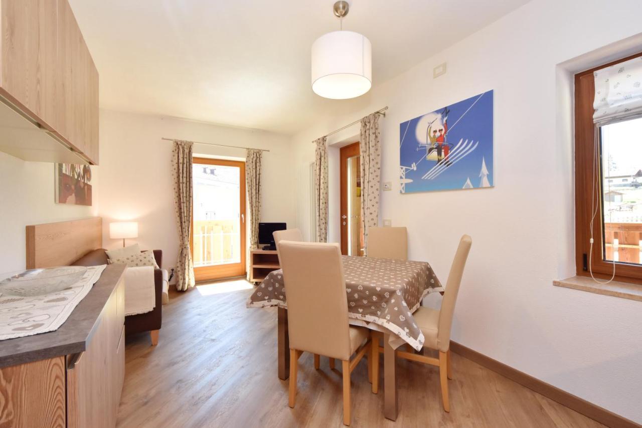 Casa Dorich Apartman Pozza di Fassa Kültér fotó